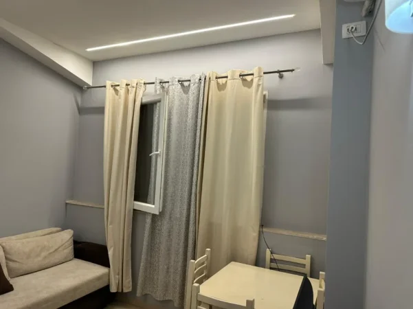 Tirane, jepet me qera apartament duplex 1+1 Kati 6, 65 m² 430 € (kodra e diellit)