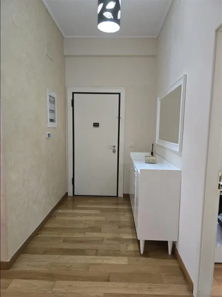 Tirane, shitet apartament 2+1 Kati 2, 115 m² 255.000 € (Liqeni i Thatë)