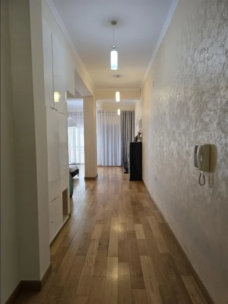 Tirane, shitet apartament 2+1 Kati 2, 115 m² 255.000 € (Liqeni i Thatë)