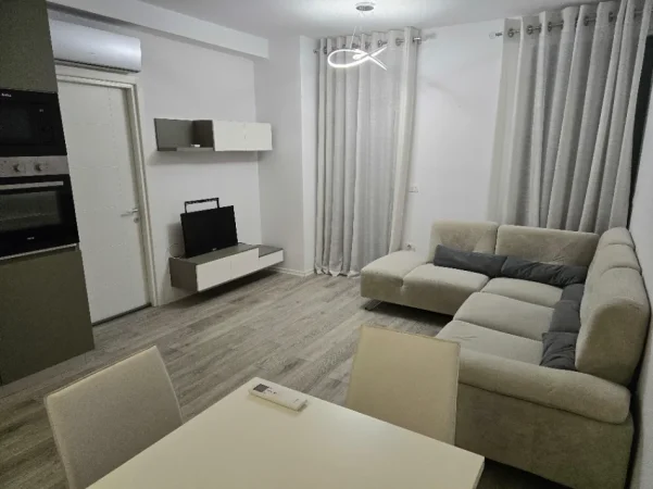 Tirane, jepet me qera apartament 1+1+Ballkon Kati 2, 70 m² 600 € (FUSHA E ALI DEMIT)