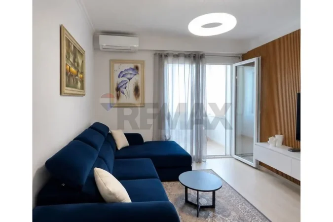 Tirane, jepet me qera apartament 1+1 , 70 m² 570 € (Astir)