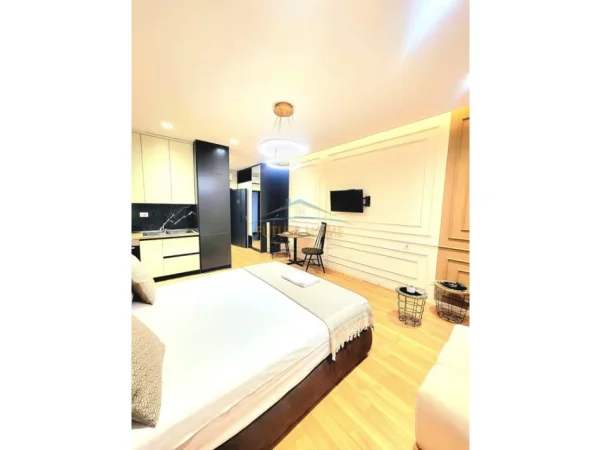 Tirane, shitet garsonier 1+1 Kati 10, 43 m² 125.000 € (Kompleksi Square 21)