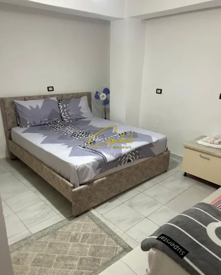 Tirane, jepet me qera apartament 1+1 Kati 1, 70 m² 400 € (PAZARI I RI)