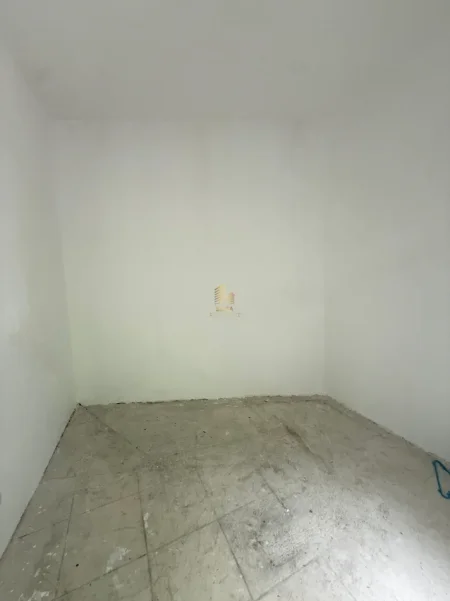 Tirane, jepet me qera ambjent biznesi Kati 0, 15 m² 350 € (Don Bosko, prane Supermarket Viva)
