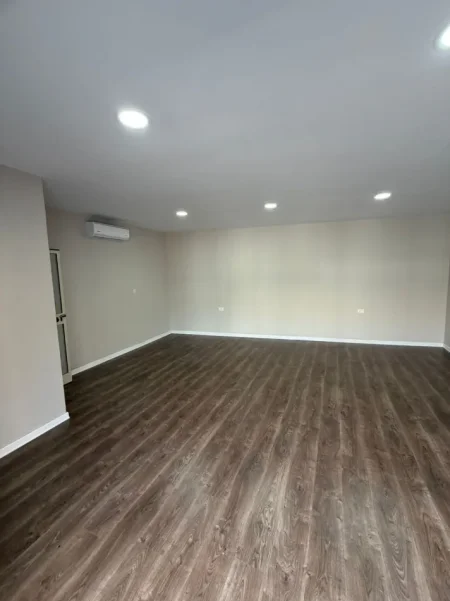 Tirane, shitet ambjent biznesi Kati 0, 36 m² 78.000 € 