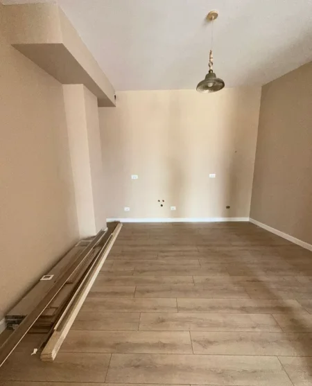 Tirane, shitet apartament 1+1 , 94 m² 149.712 € 