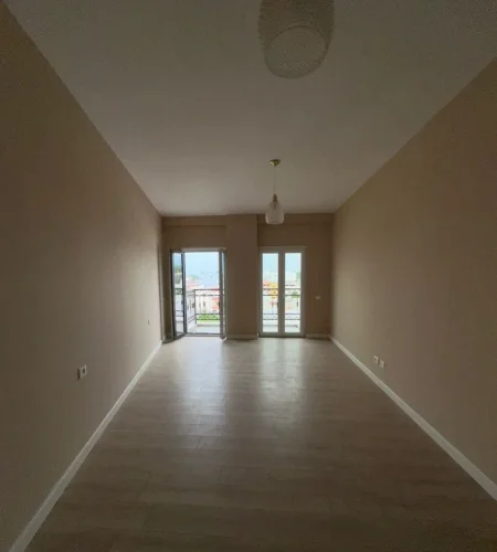 Tirane, shitet apartament 1+1 , 94 m² 149.712 € 
