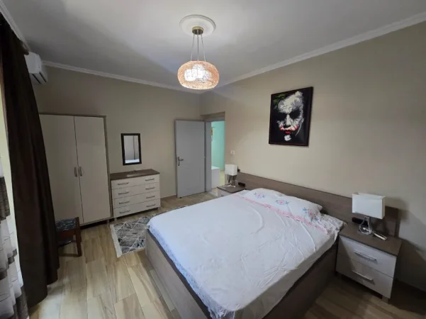 Tirane, jepet me qera apartament 2+1 Kati 2, 110 m² 680 € (tregu elektrik)