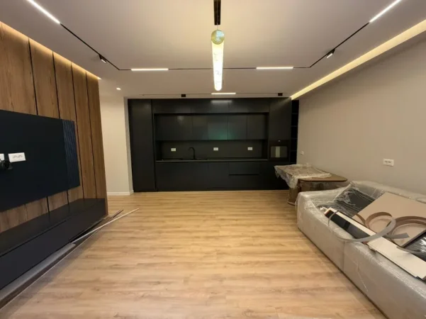 Tirane, jepet me qera apartament 2+1 Kati 3, 110 m² (Rruga Jordan Misja)