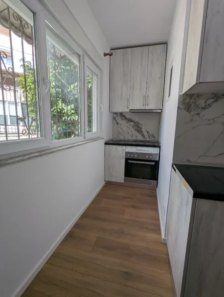 Tirane, shitet apartament 1+1+Aneks Kati 2, 65 m² 