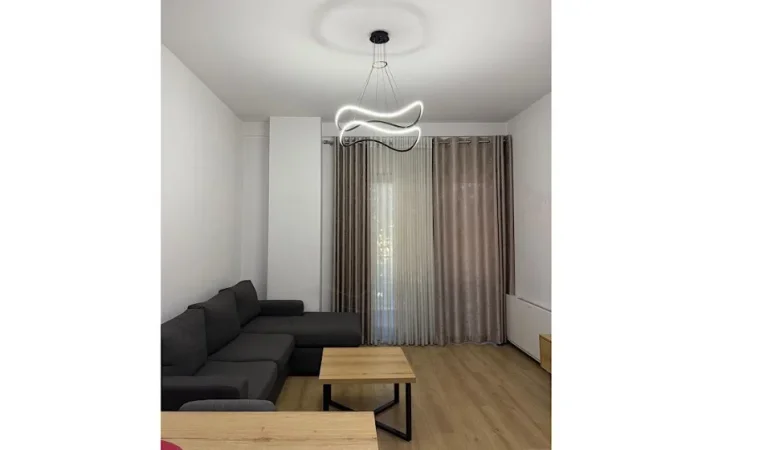 Tirane, jepet me qera apartament 1+1+Ballkon Kati 2, 65 m² 650 € (Farmacia10)