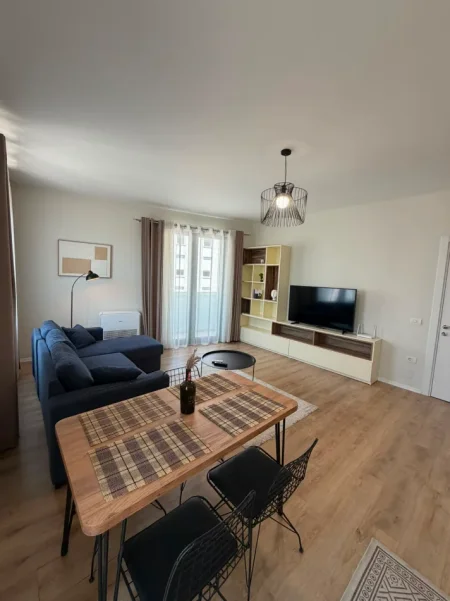 Tirane, jepet me qera apartament 1+1+Ballkon , 70 m² 600 € (Kompleksi Magnet)