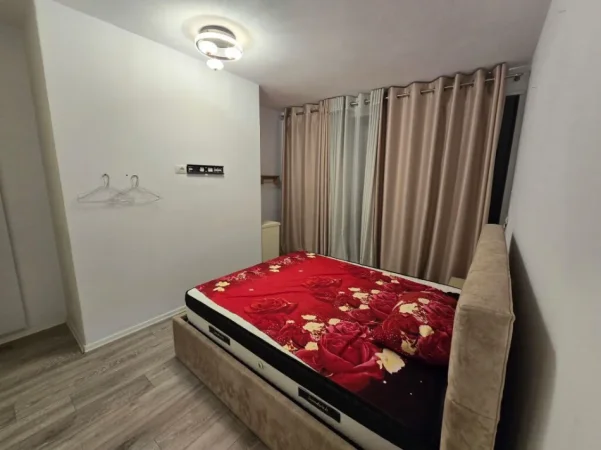 Tirane, jepet me qera apartament 1+1 Kati 2, 67 m² 600 € (Ali Demi)