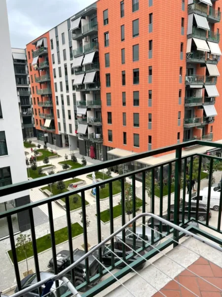 Tirane, jepet me qera apartament 1+1 Kati 3, 75 m² 500 € (GREEN CITY)