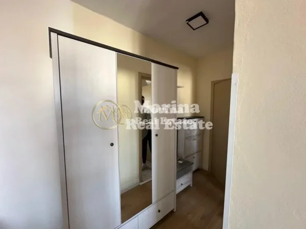 Tirane, jepet me qera apartament 1+1 Kati 5, 40 m² 400 € (Shkolla e Baletit)