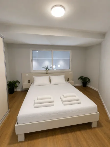 Tirane, shitet apartament 1+1+Aneks+Ballkon Kati 0, 66 m² 128.000 € (liqeni i thate , kopshti botanik)