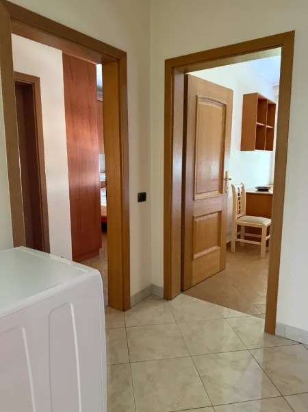 Tirane, jepet me qera nga Pronari, pa-komision apartament 2+1+Ballkon Kati 9, 100 m² (Sami Frashëri, Bllok)