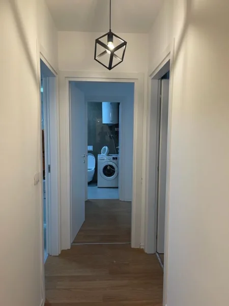 Tirane, jepet me qera apartament 2+1+Ballkon Kati 7, 90 m² 700 € 