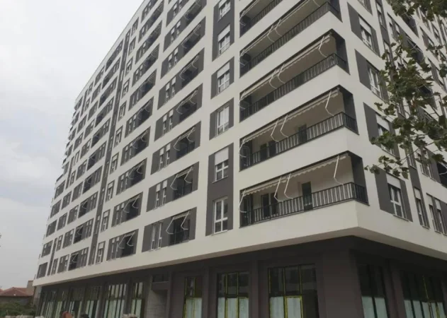 Tirane, shitet apartament 1+1+Aneks+Ballkon Kati 8, 68 m² 91.200 € (rruga 5 maji)