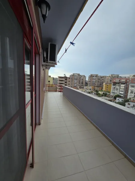 Tirane, shitet apartament 2+1+Ballkon Kati 7, 108 m² 234.001 € (Hysni Gerbolli, Zog të Zi)