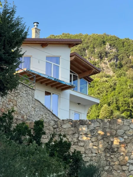Tirane, shitet Vile Vile 2 Katshe , 347 m² 600.000 € 