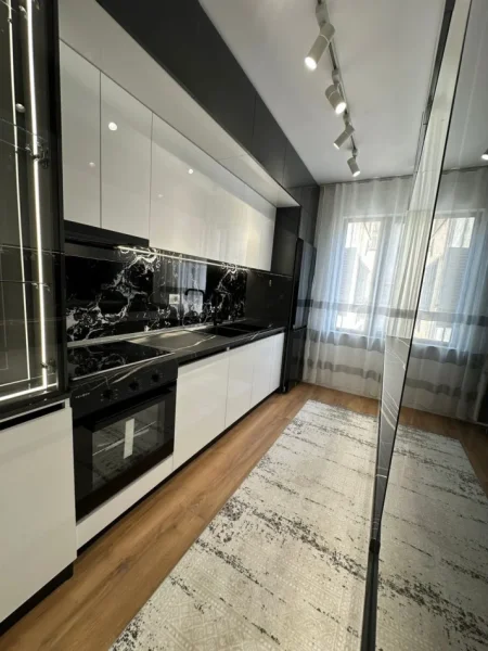 Tirane, shitet apartament 2+1 Kati 7, 116 m² 255.000 € (Pallati me Shigjeta)