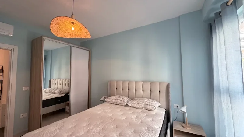 Tirane, jepet me qera apartament 1+1+Ballkon Kati 2, 73 m² 600 € (Rruga Dritan Hoxha)