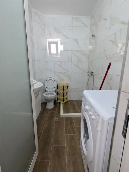 Tirane, shitet apartament 1+1 Kati 2, 65 m² 129.000 € (laprake)