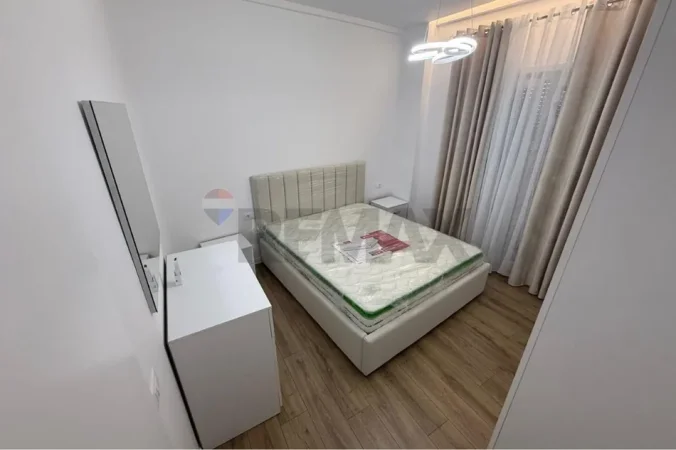 Tirane, jepet me qera apartament 2+1 Kati 2, 85 m² 500 € (Sauk)