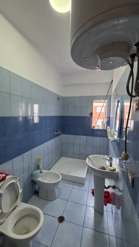 Tirane, shitet apartament 2+1+Ballkon Kati 8, 74 m² 125.000 € (Astir)