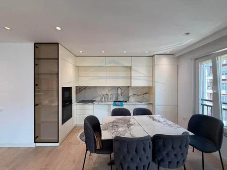 Tirane, jepet me qera apartament 1+1 Kati 6, 85 m² 550 € (Vila L/2, Unaza e Re)