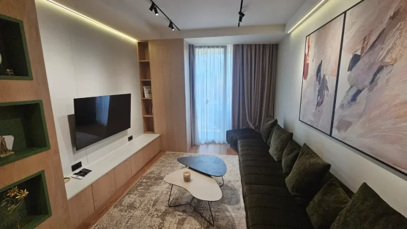 Tirane, jepet me qera apartament 1+1 Kati 10, 75 m² 900 € (Mine Peza)