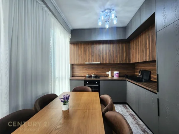 Tirane, jepet me qera apartament 2+1 Kati 10, 110 m² 1.500 € (Rruga e Elbasanit Metropol143484)