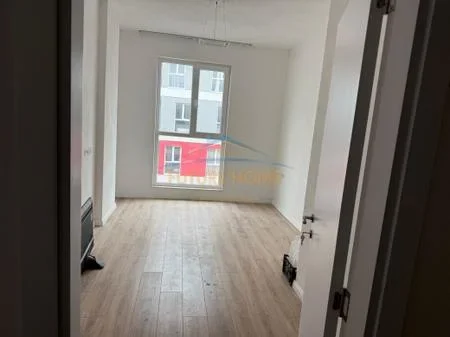 Tirane, jepet me qera apartament 1+1 Kati 6, 63 m² 300 € (univers city)