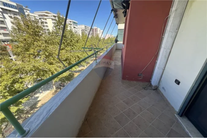Vlore, shitet apartament 2+1 Kati 4, 110 m² 138.500 € (Rruga Gjergj Kastrioti (Transballkanike), Vlorë)