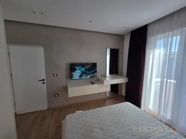 Tirane, jepet me qera apartament 2+1 Kati 4, 53 m² 890 € (Rruga e Barrikadave smart143472)