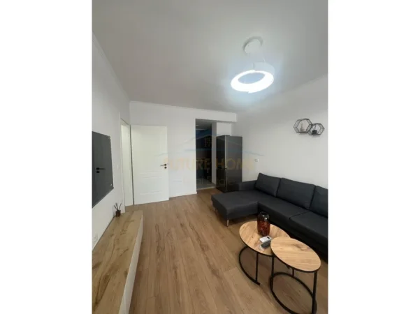 Tirane, jepet me qera apartament 1+1+Ballkon , 55 m² 600 € 