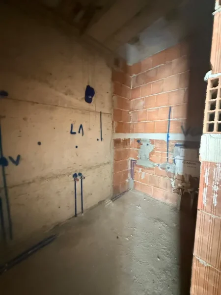 Tirane, shitet apartament 1+1 , 57 m² 58.710 € 