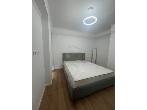Tirane, qera apartament 1+1+Ballkon Kati 6, 64 m² (Don Bosko)