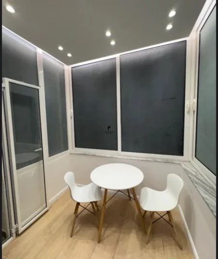 Tirane, jepet me qera apartament 1+1+Ballkon Kati 5, 70 m² 500 € (ASTIR)