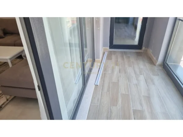 Tirane, jepet me qera apartament 1+1 Kati 6, 78 m² 500 € (5 Maji Impact143473)