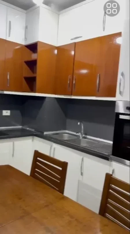 Tirane, jepet me qera apartament 2+1+Ballkon Kati 6, 110 m² 550 € (Kompleksi Molla Astir)