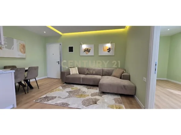 Tirane, jepet me qera apartament 1+1 Kati 6, 76 m² 400 € (Yzberisht)