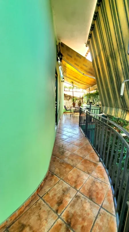 Tirane, jepet me qera apartament 1+1 Kati 2, 550 € (Rruga E Durresit)