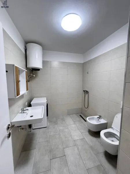 Tirane, shitet apartament 1+1 Kati 9, 78 m² 144.300 € (Ish Fusha E Aviacionit)