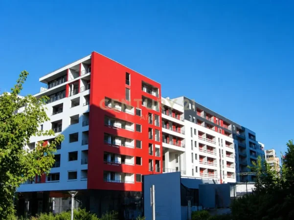 Tirane, jepet me qera apartament 3+1 Kati 4, 150 m² 2.500 € (Rruga e Kosovareve)