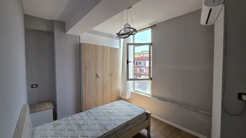 Tirane, shitet apartament 2+1+Ballkon Kati 8, 74 m² 125.000 € (Bar Artisti Astir)