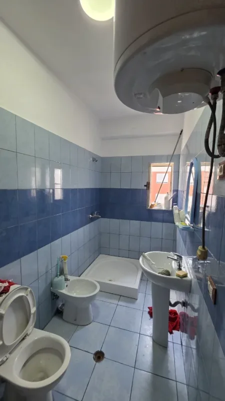 Tirane, shitet apartament 2+1+Ballkon Kati 8, 74 m² 125.000 € (Bar Artisti Astir)