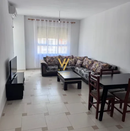 Tirane, jepet me qera apartament 1+1+Ballkon Kati 3, 105 m² 490 € (YZBERISHT)