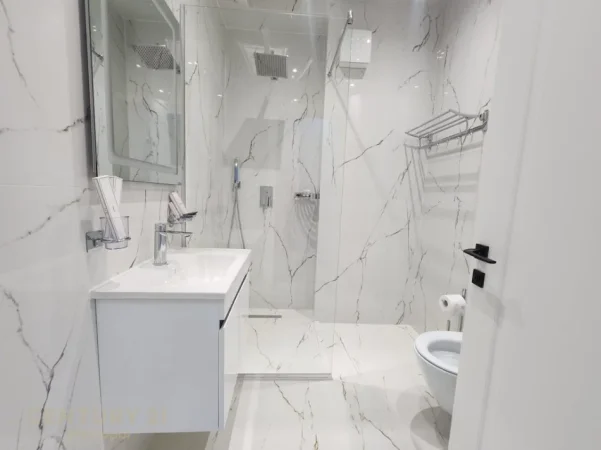 Tirane, jepet me qera apartament 2+1+Aneks+Ballkon Kati 10, 1.500 m² 1.500 € (Rruga e Elbasanit)